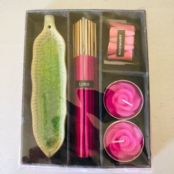 NIB:‎ Incense & Candle Gift Set - Lotus & Rosemary - Picture 1 of 5